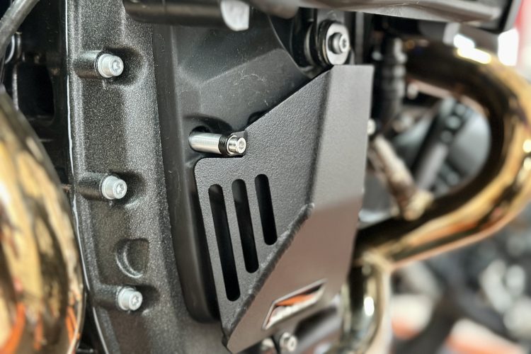 BMW R 12 G / S – Engine Shield - Image 3